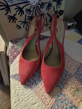Sam Eldeman 8.5 woman's pink hazel sling heals gently used